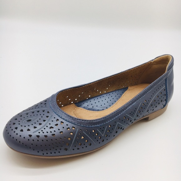 earth is flat shoes